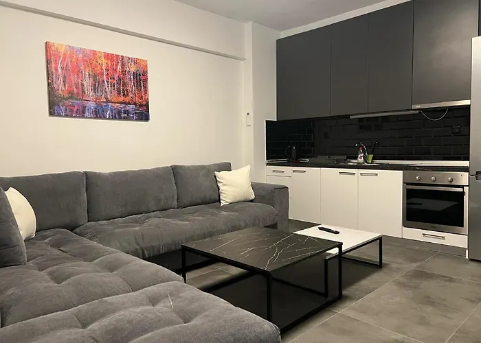 Exclusive Ladadika Apartment 3